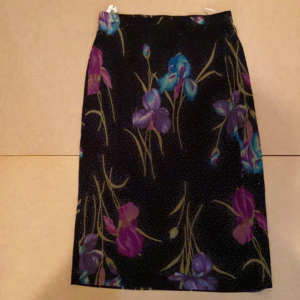 Gorgeous Kim &co skirt small